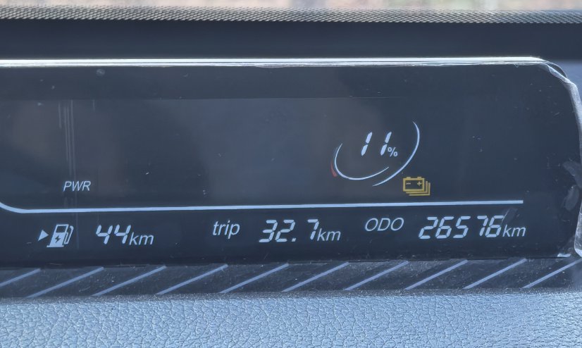 一辆纯电汽车只能跑30公里