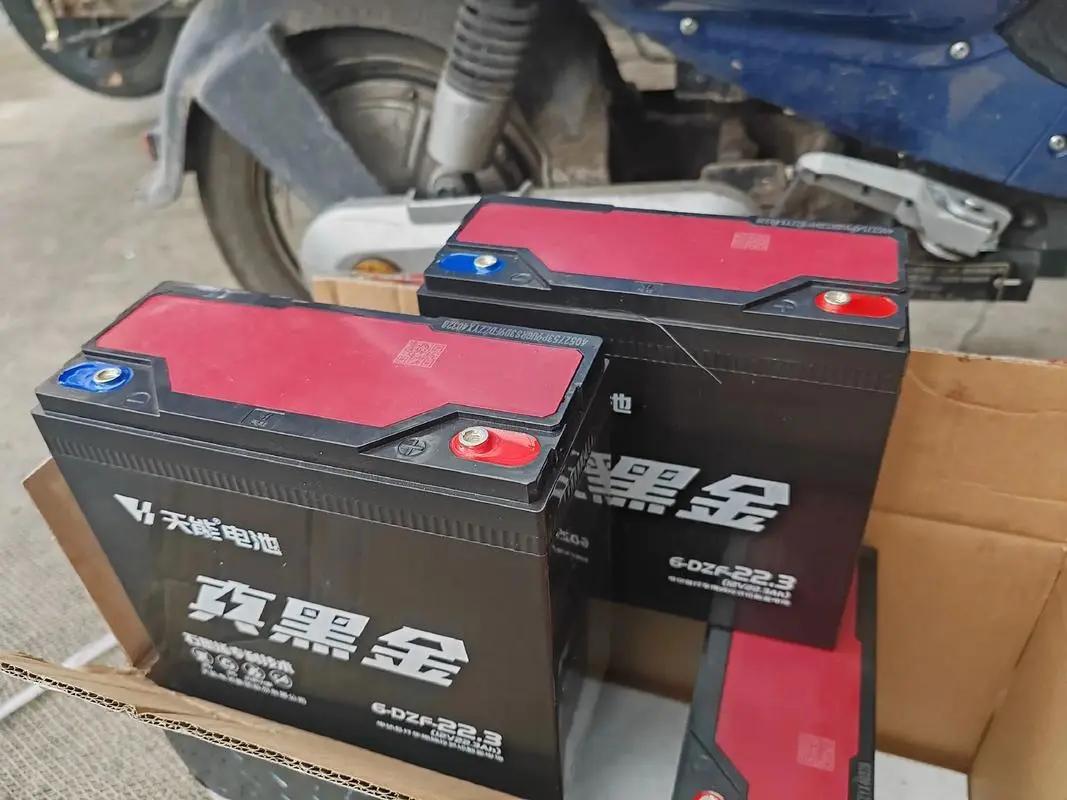 换电瓶麻烦吗_电瓶车换电池_机动车换电瓶